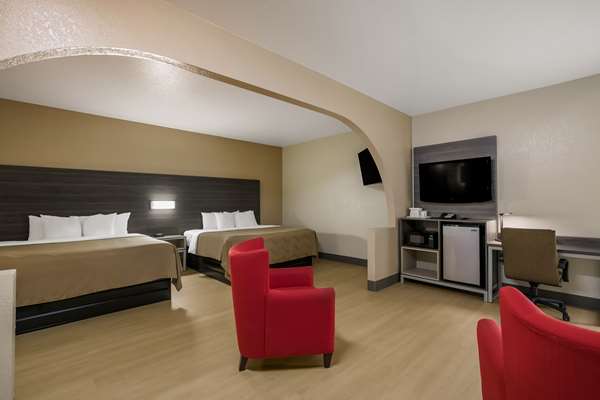 Suite - Quality Inn Commerce - I-85, Exit 149