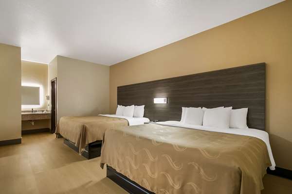 Suite - Quality Inn Commerce - I-85, Exit 149
