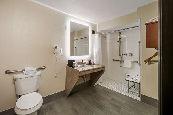  - Quality Inn Commerce - I-85, Exit 149