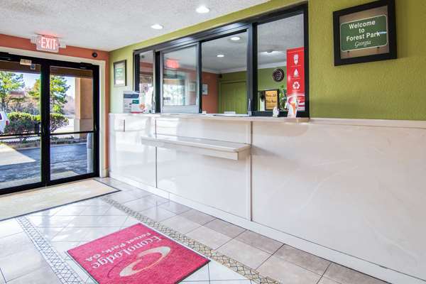  - Econo Lodge Forest Park - I-75, Exit 237