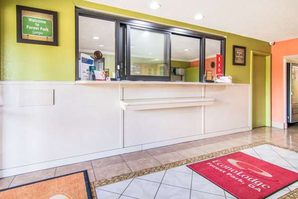  - Econo Lodge Forest Park - I-75, Exit 237