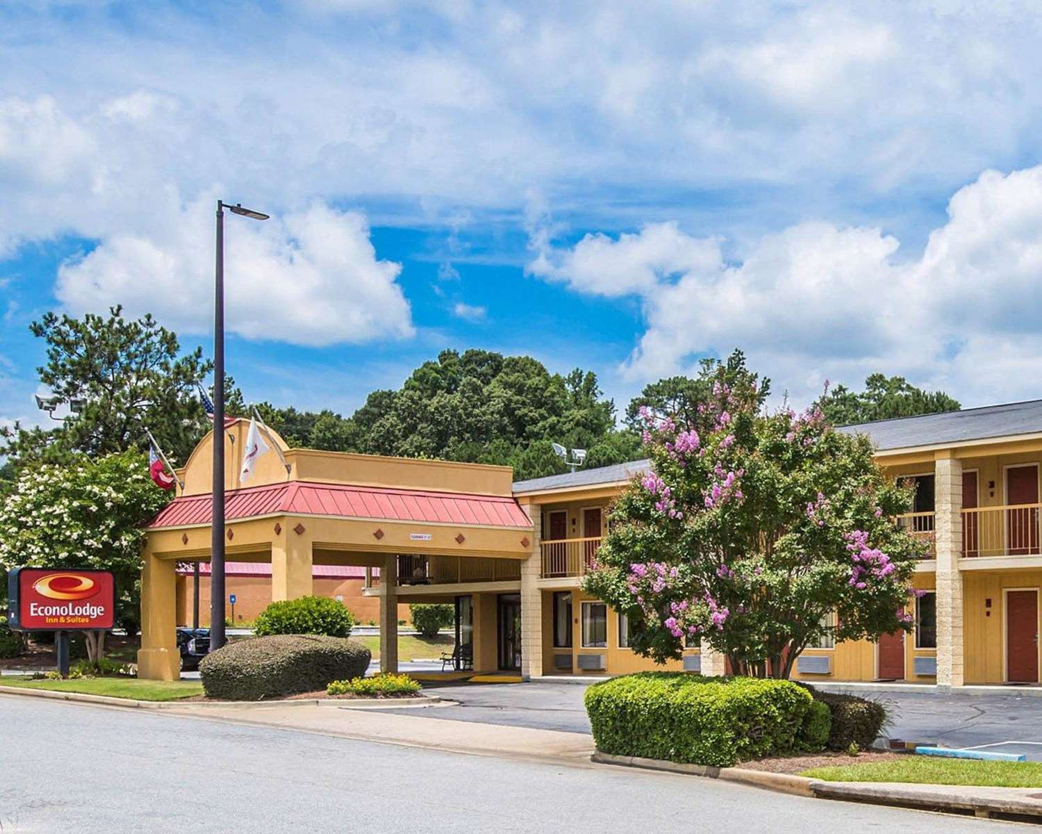 Econo Lodge Fort Benning Columbus, GA See Discounts