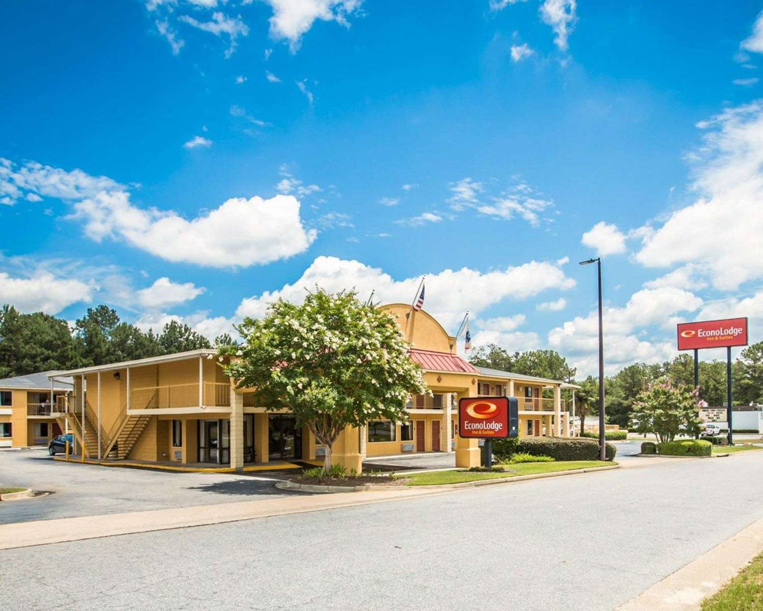 Econo Lodge Fort Benning Columbus, GA See Discounts