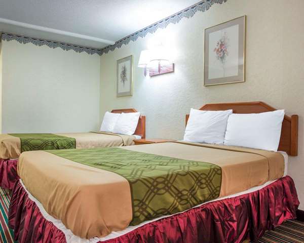  - Rodeway Inn Stone Mountain Tucker