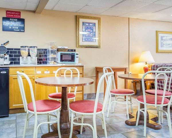 Amenities - Rodeway Inn Stone Mountain Tucker