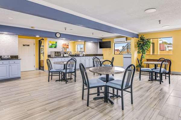 Amenities - Quality Inn & Suites Dublin - I-16, Exit 51