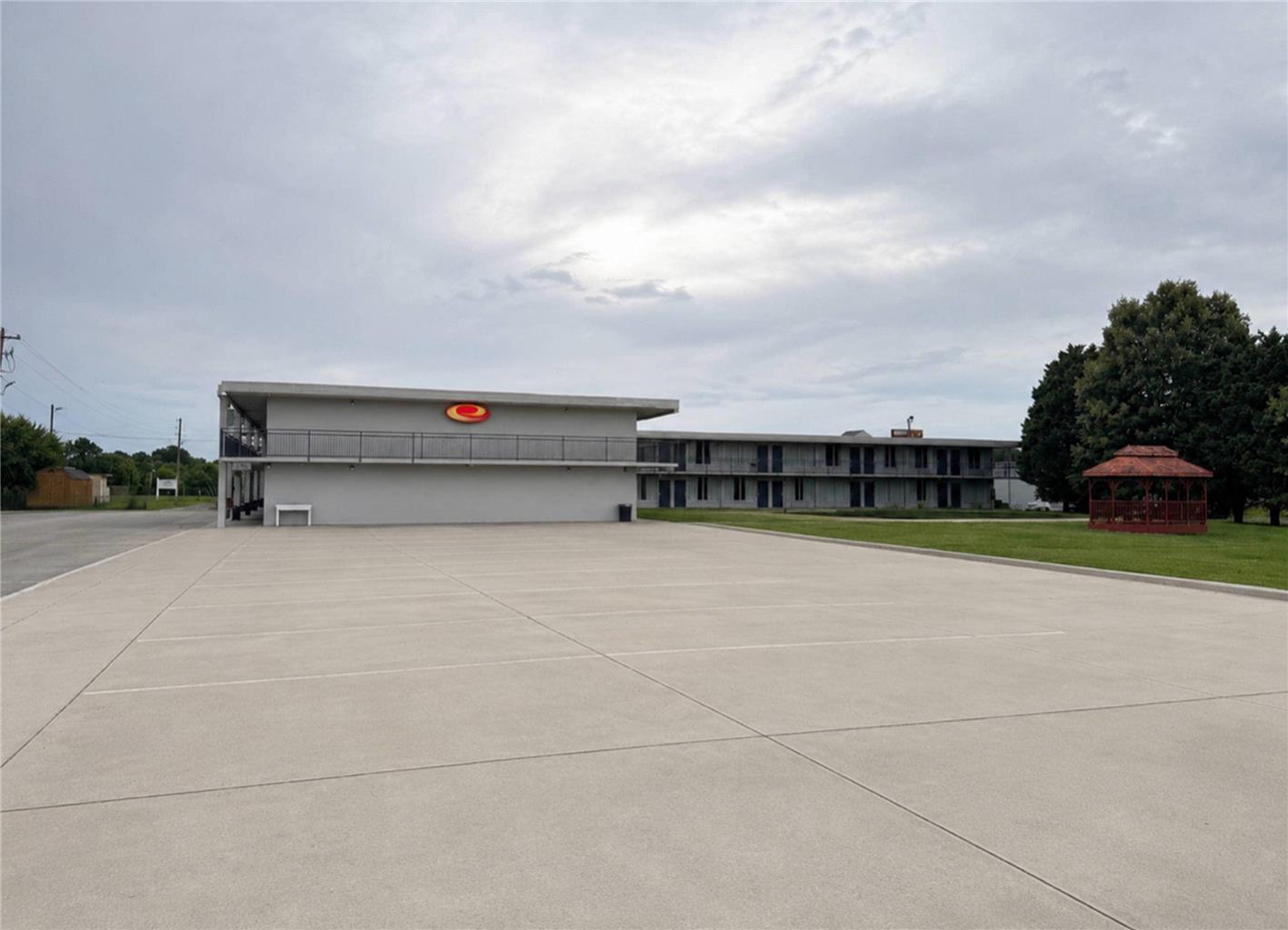 Econo Lodge Calhoun