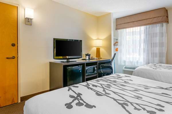  - Sleep Inn Port Wentworth - I-95, Exit 109