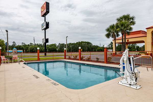 Pool - Econo Lodge Kingsland - I-95, Exit 3