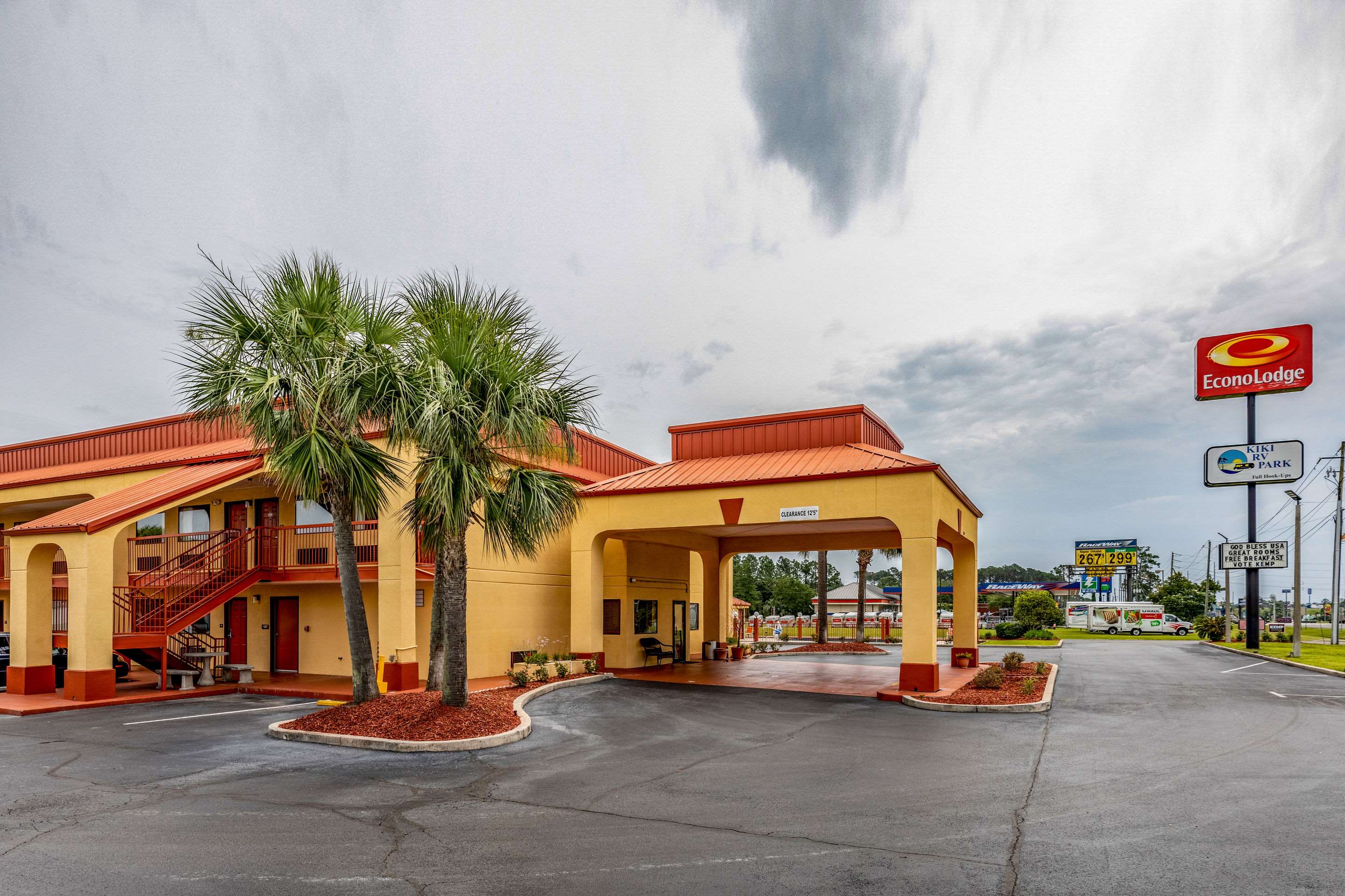 Hotel exterior | Econo Lodge Kingsland