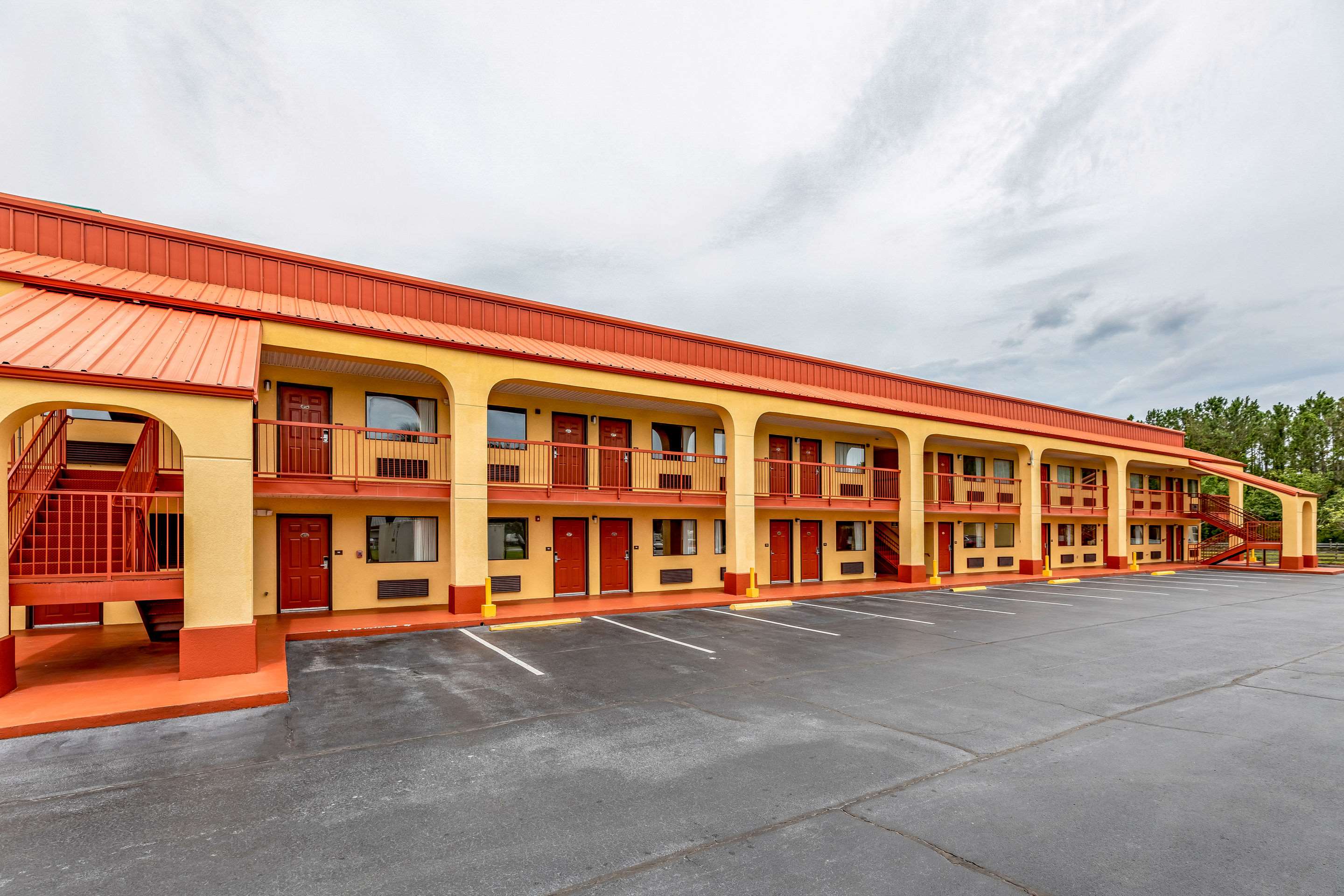 Hotel exterior | Econo Lodge Kingsland