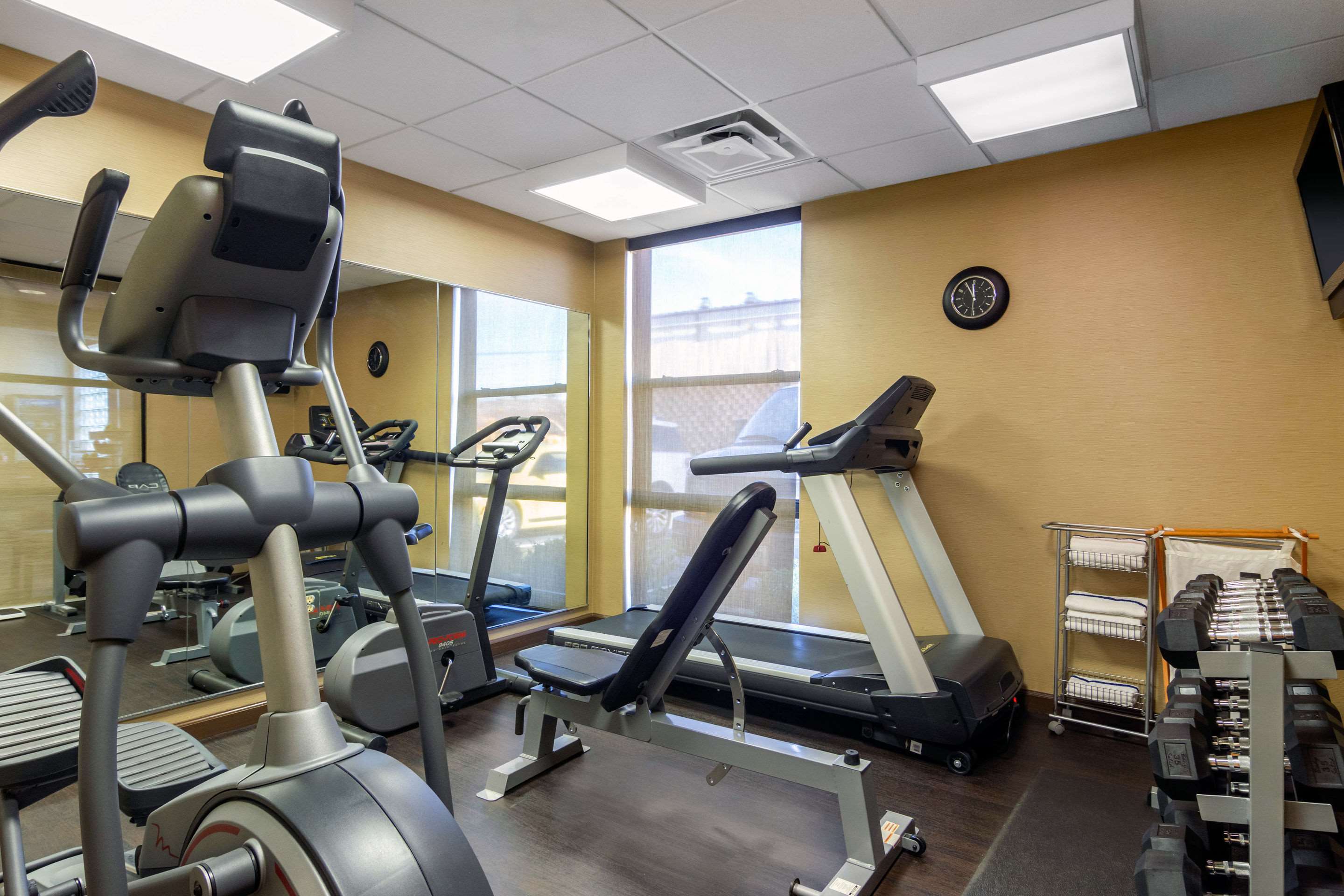 Fitness center | Comfort Inn & Suites La Grange