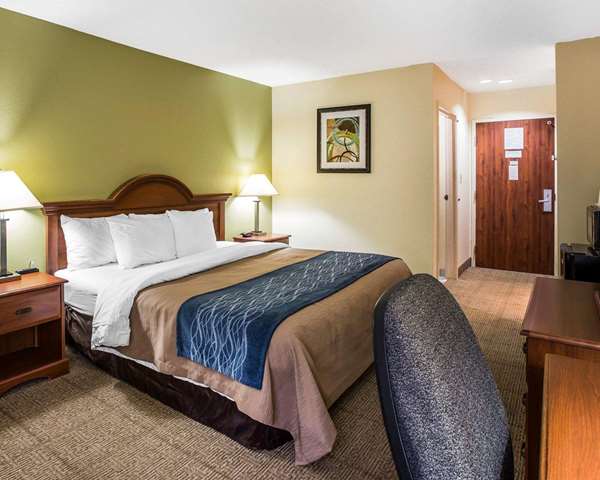  - Quality Inn Darien - I-95, Exit 49