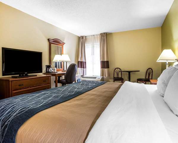  - Quality Inn Darien - I-95, Exit 49