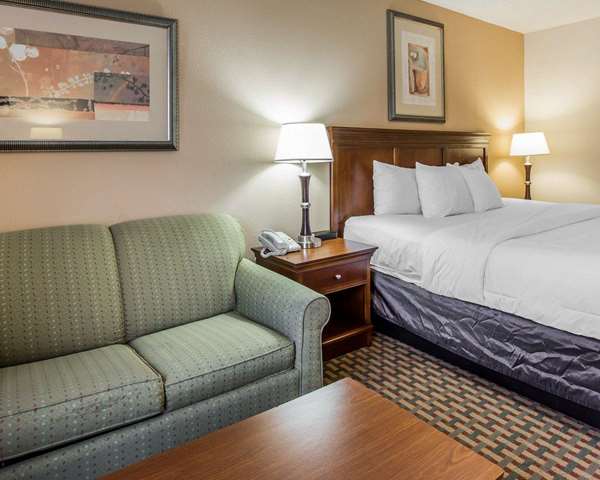 Suite - Quality Inn & Suites Dawsonville