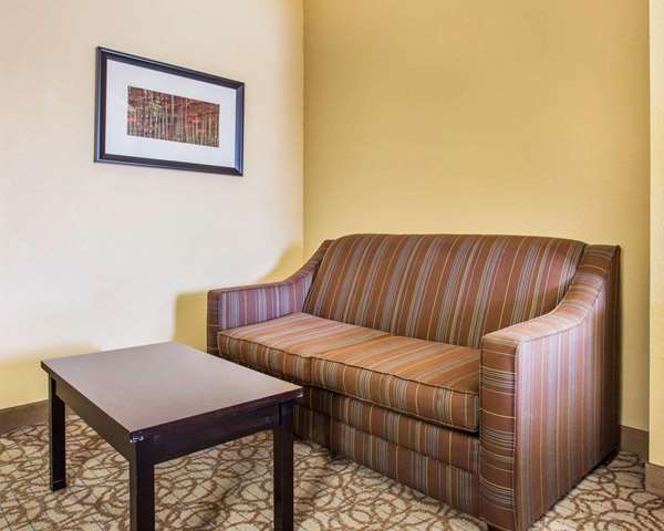 Suite - Comfort Inn & Suites at Stone Mountain