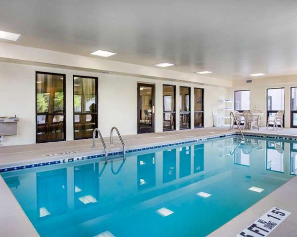 Pool - Comfort Inn & Suites at Stone Mountain