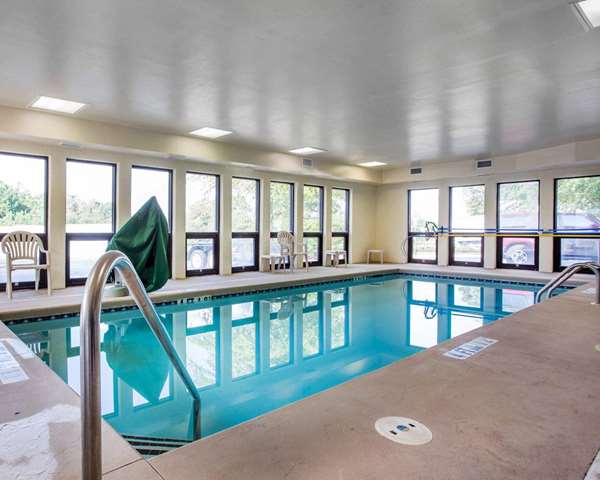 Pool - Comfort Inn & Suites at Stone Mountain