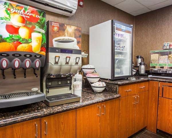 Amenities - Comfort Inn & Suites at Stone Mountain