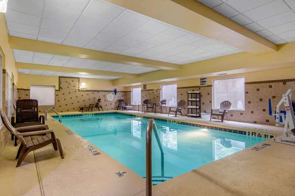 Pool - Quality Inn Union City - I-85, Exit 64