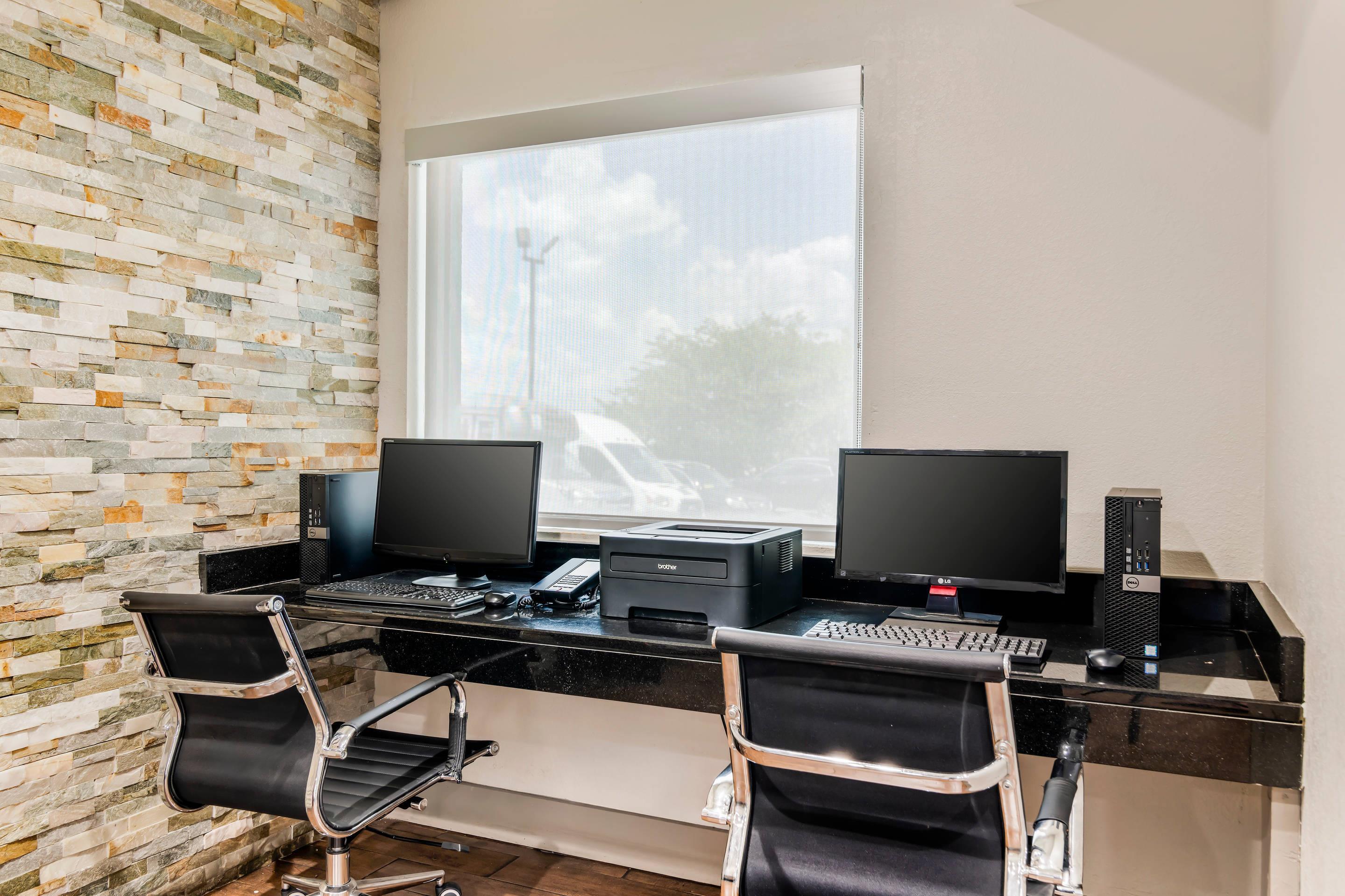 Business center | Quality Inn & Suites Union City - Atlanta South