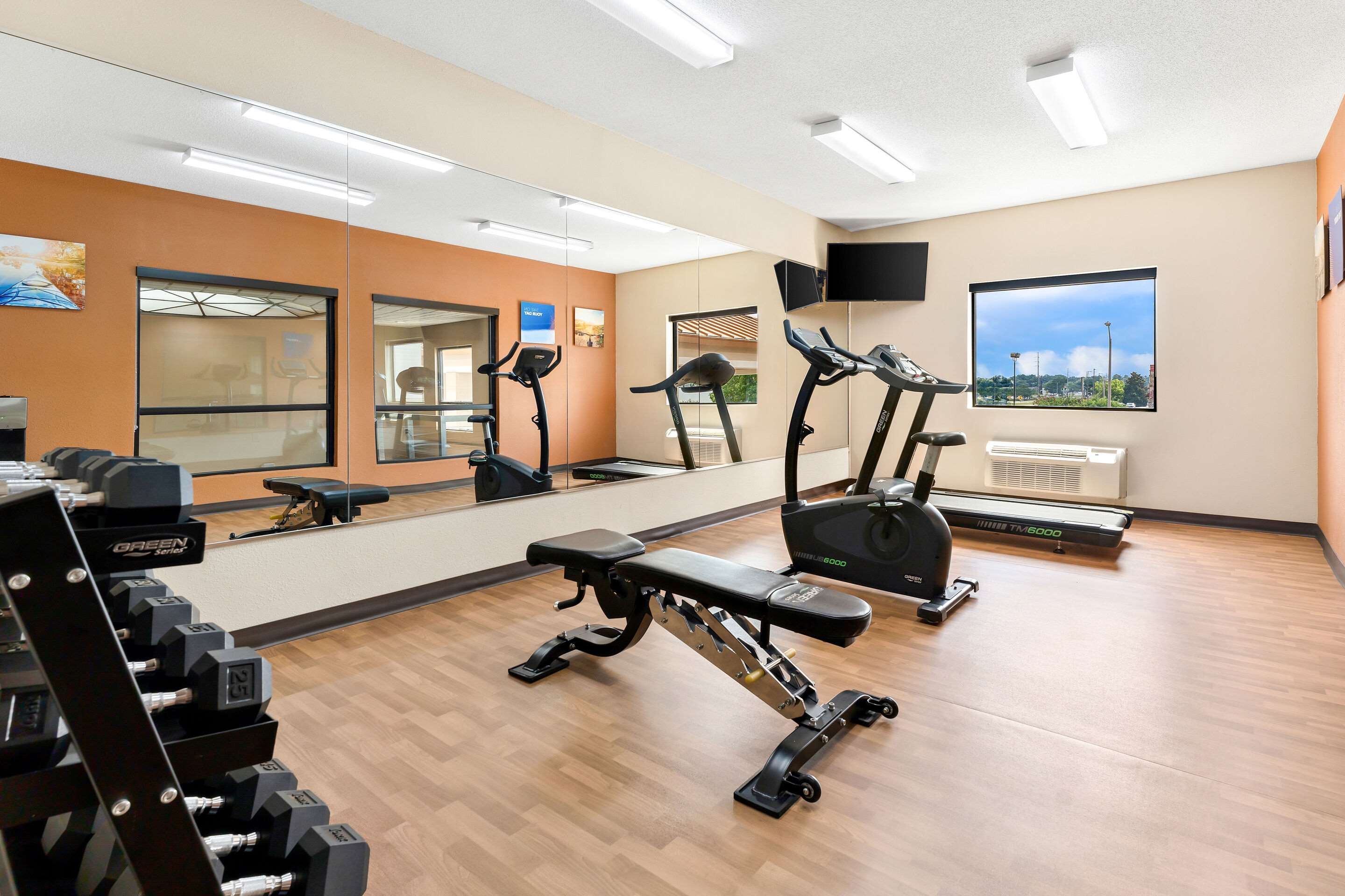 Exercise room | Comfort Suites near Robins Air Force Base