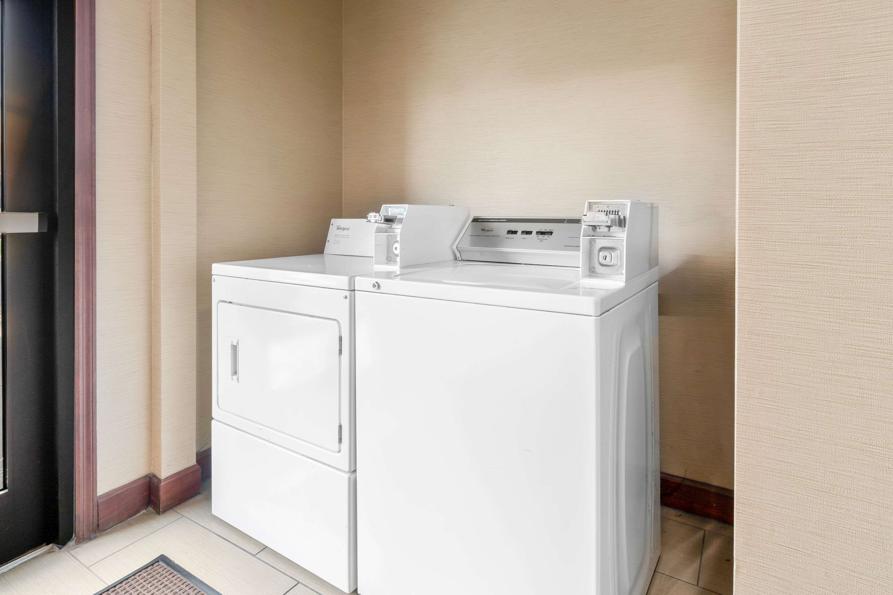 Guest laundry facilities | Comfort Suites near Robins Air Force Base