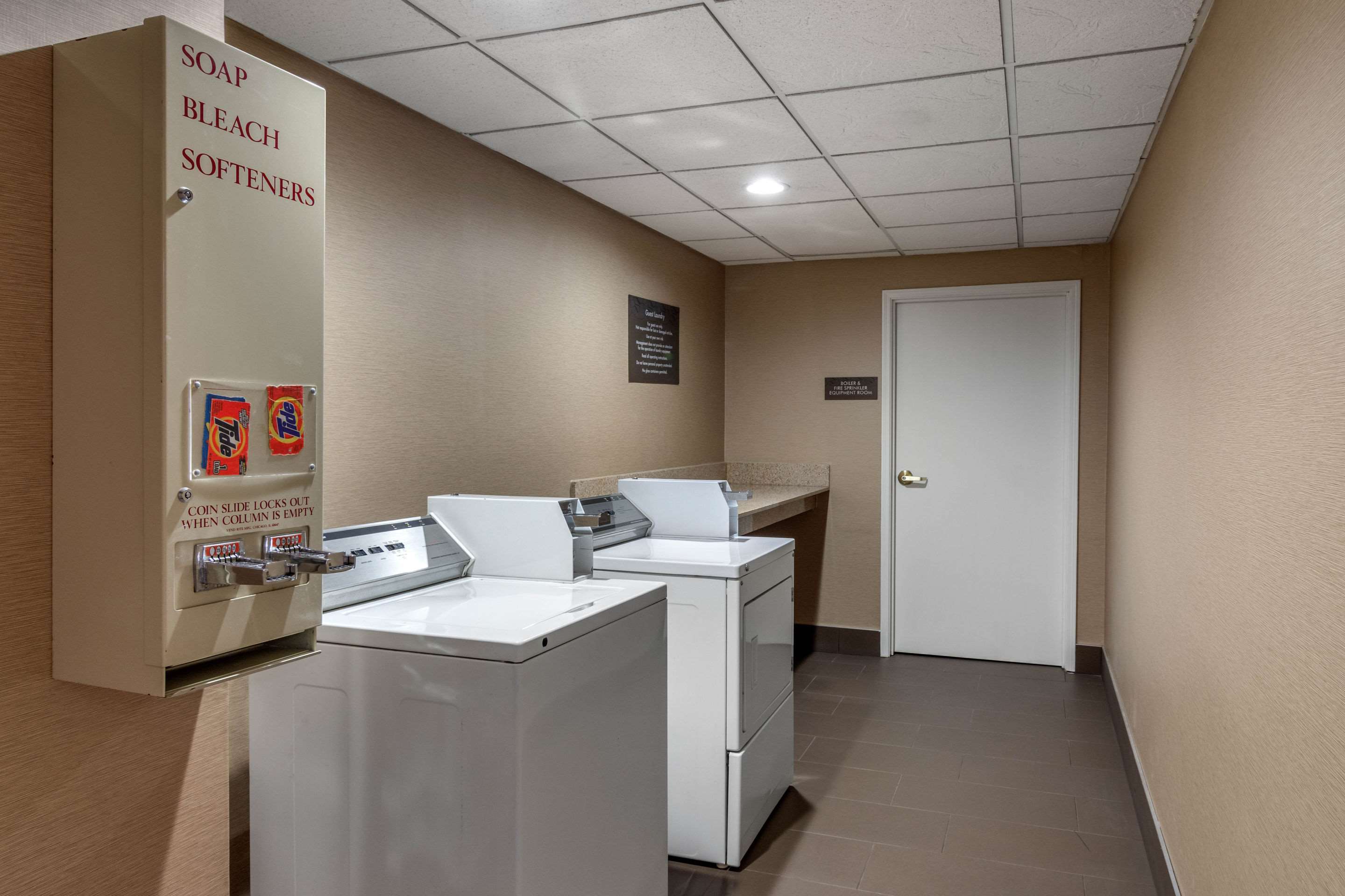Guest laundry facilities | Comfort Suites