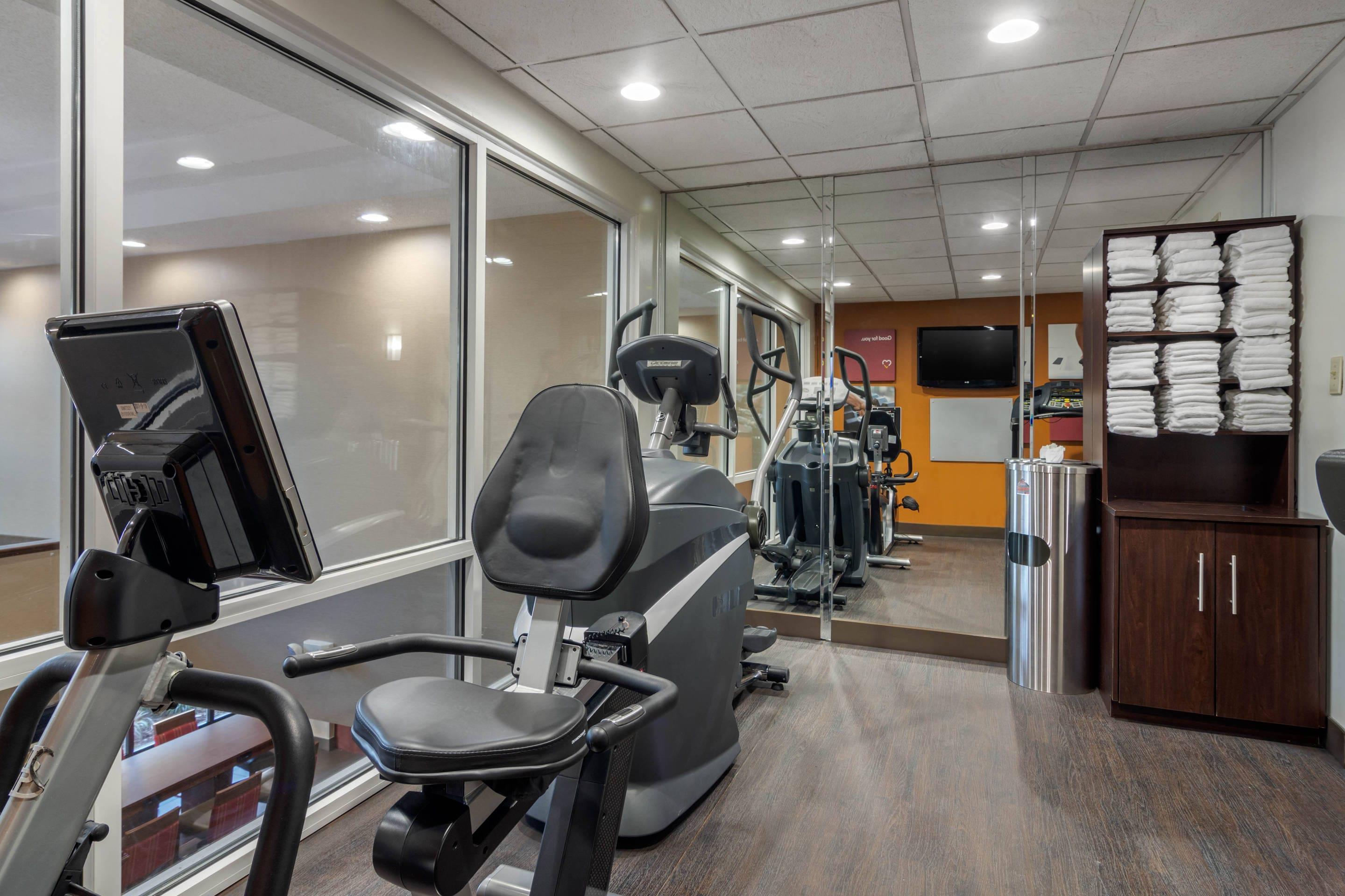 Fitness center | Comfort Suites