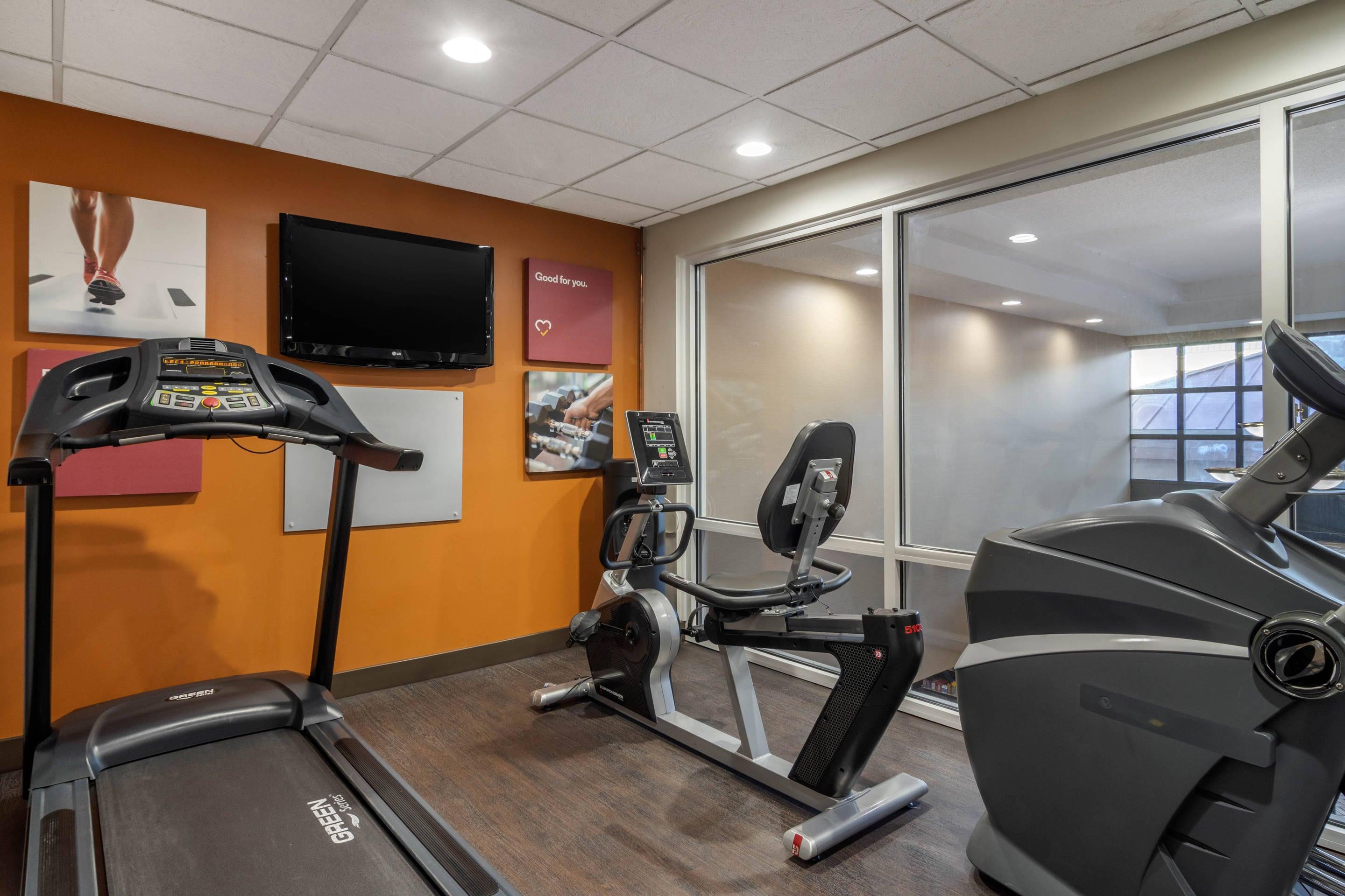 Fitness center | Comfort Suites
