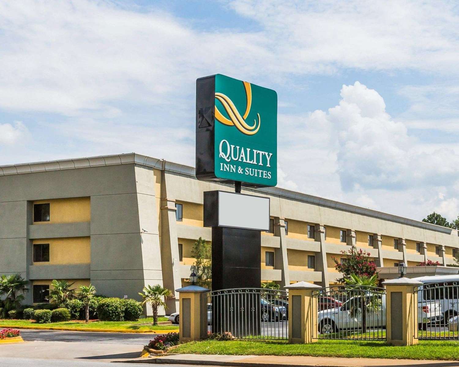 Quality Inn & Suites College Park, GA - See Discounts