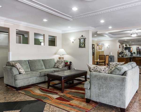  - Quality Inn & Suites College Park - I-85, Exit 69 & 69B