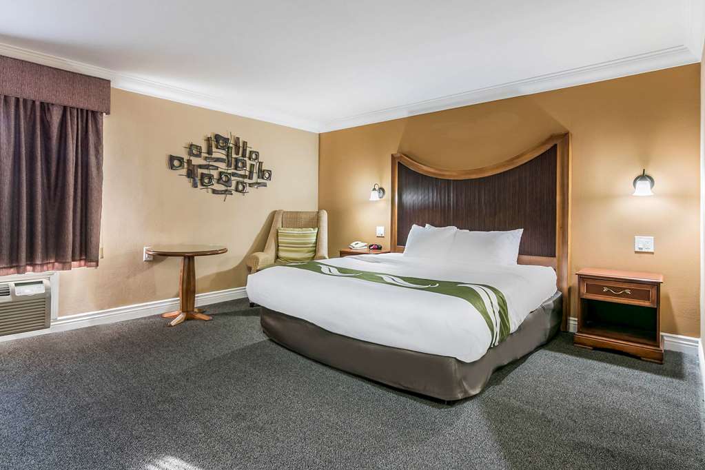 QUALITY INN AND SUITES ATLANTA AIRP-guestroom-Guest Room,On-Site.jpg