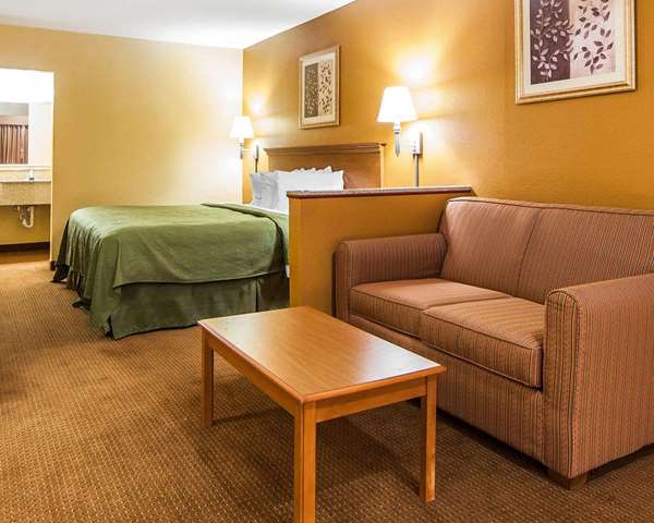 Suite - Quality Inn & Suites Cartersville
