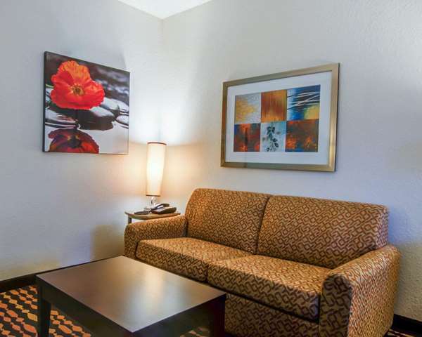 Suite - Comfort Suites Lawrenceville
