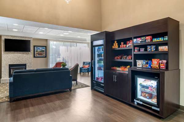  - Comfort Inn & Suites Smyrna - I-285, Exit 15