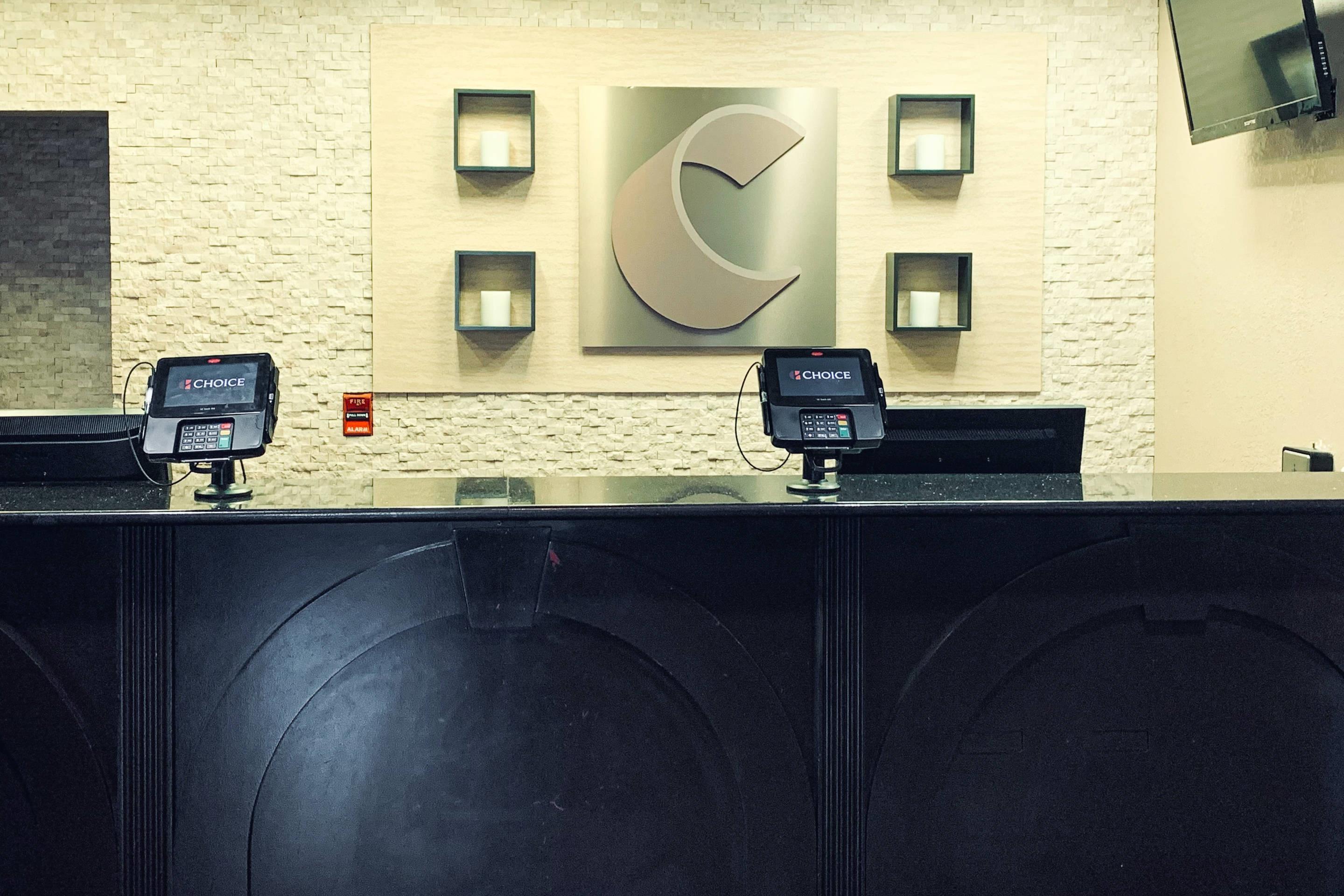 Front desk | Comfort Inn & Suites Atlanta/Smyrna