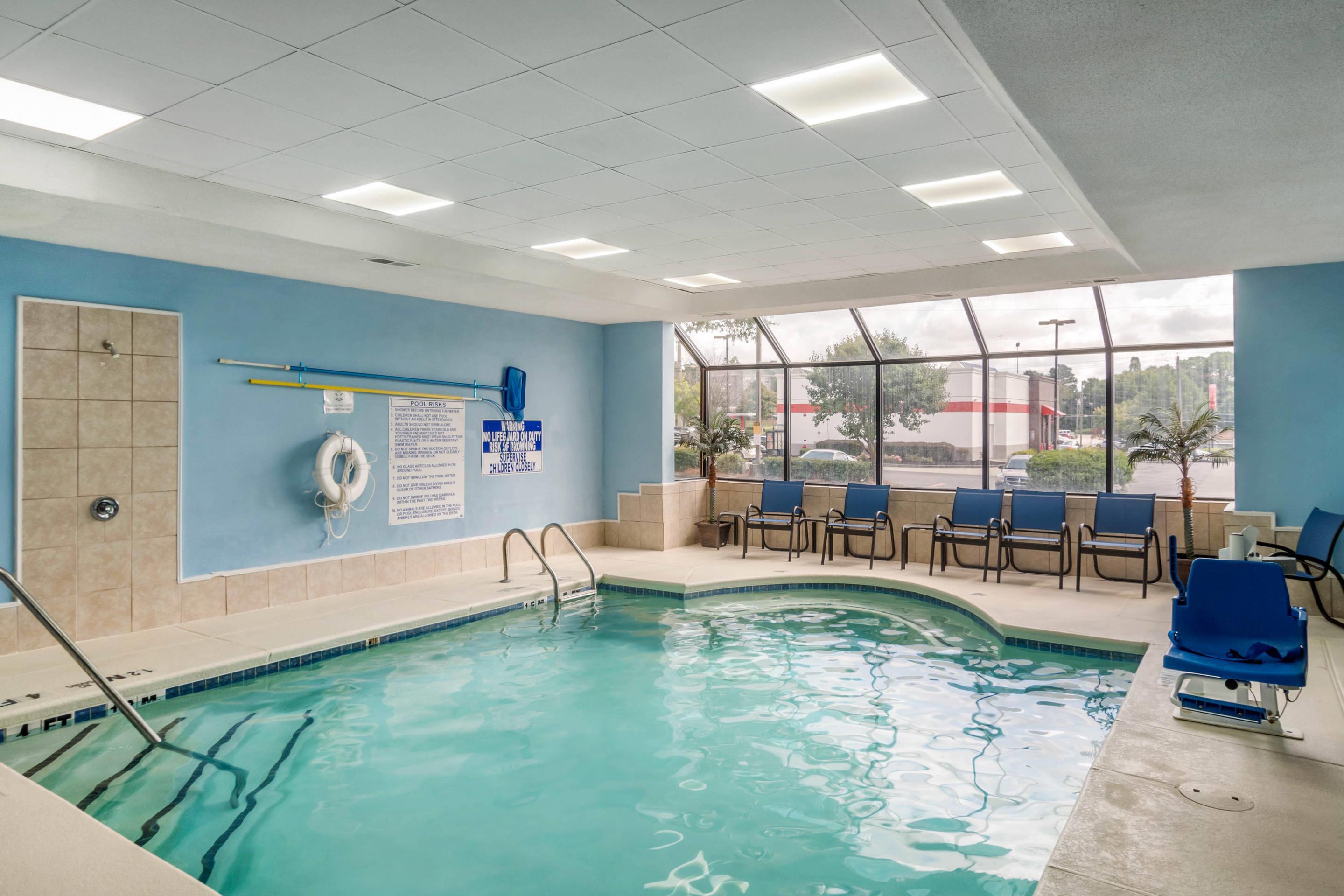 Indoor pool | Comfort Inn & Suites Atlanta/Smyrna