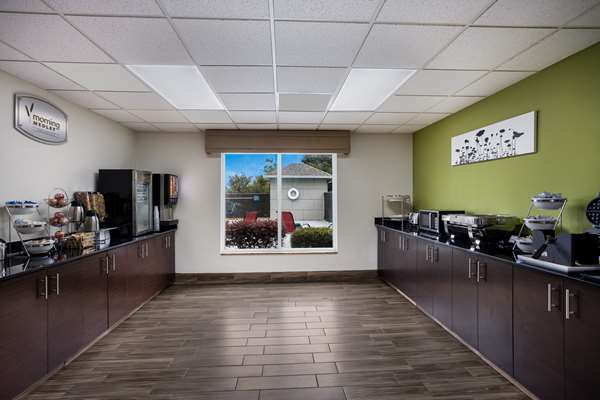 Amenities - Sleep Inn & Suites Valdosta - I-75, Exit 18