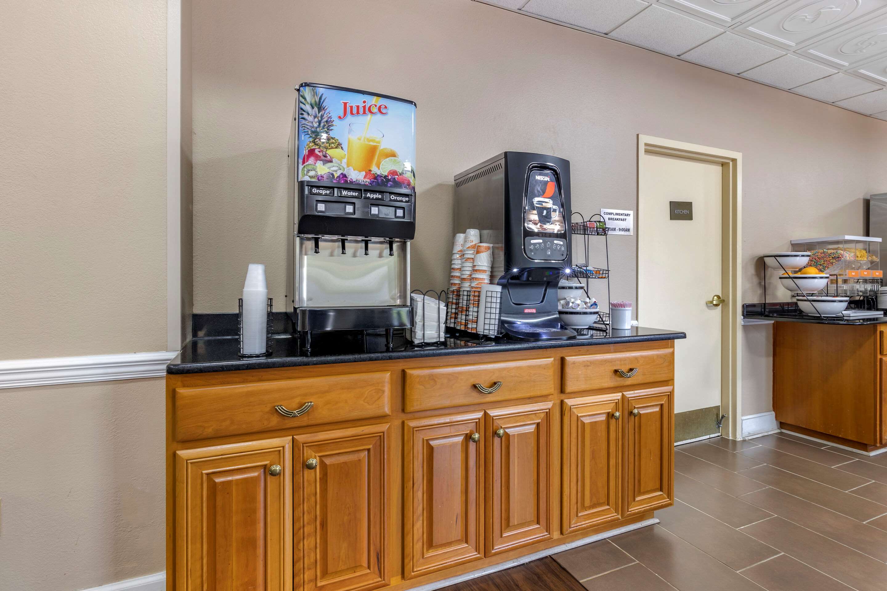 Breakfast bar