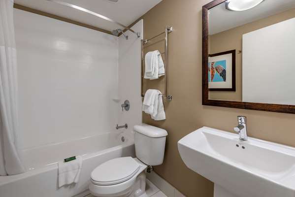  - Seafarer Inn & Suites