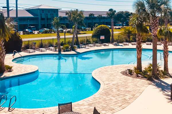 Pool - Seafarer Inn & Suites