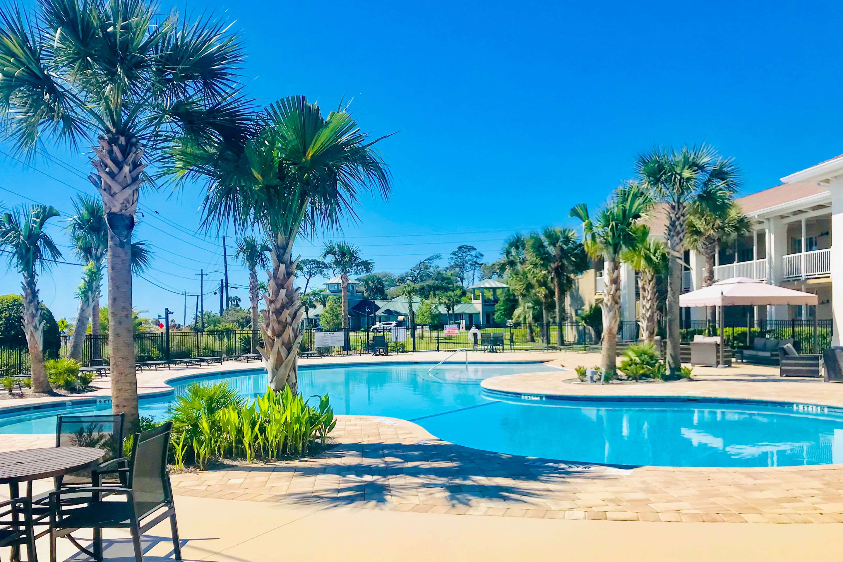 Outdoor pool | Seafarer Inn & Suites, Ascend Hotel Collection