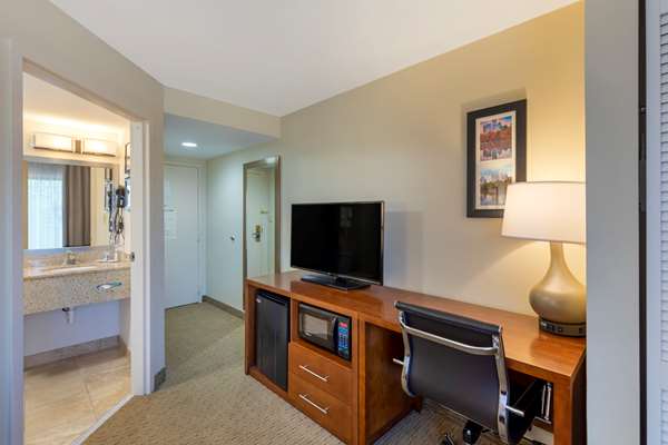  - Comfort Inn Kennesaw - I-75, Exit 269