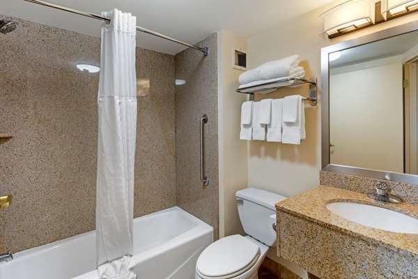  - Comfort Inn Kennesaw - I-75, Exit 269