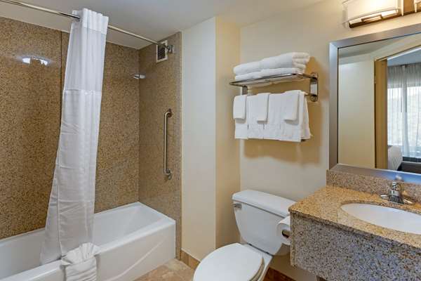  - Comfort Inn Kennesaw - I-75, Exit 269