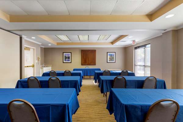  - Comfort Inn Kennesaw - I-75, Exit 269