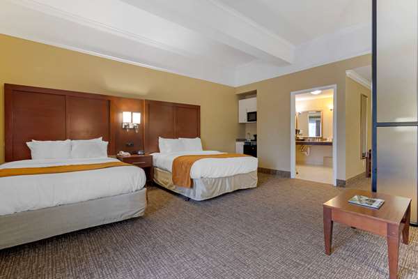 Suite - Comfort Suites Port Wentworth - I-95, Exit 109