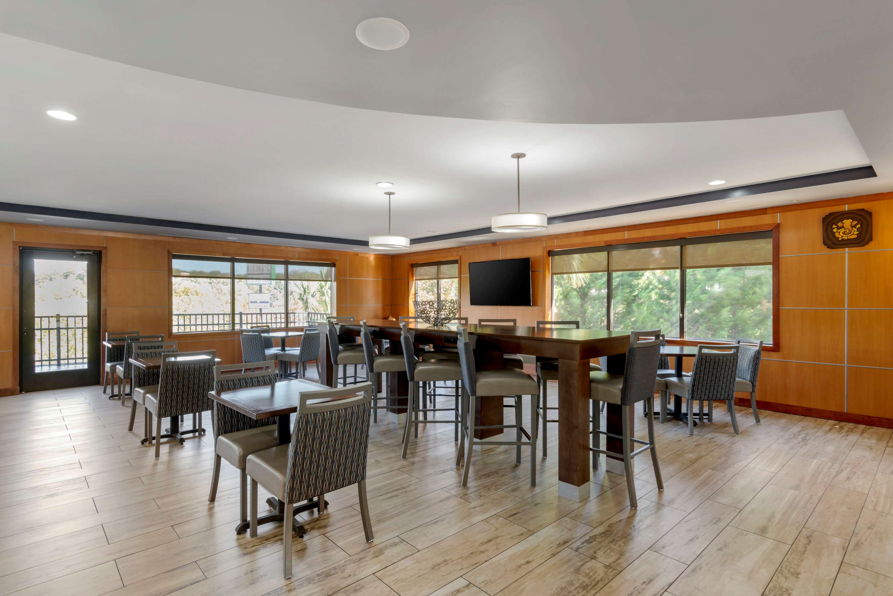 Breakfast area