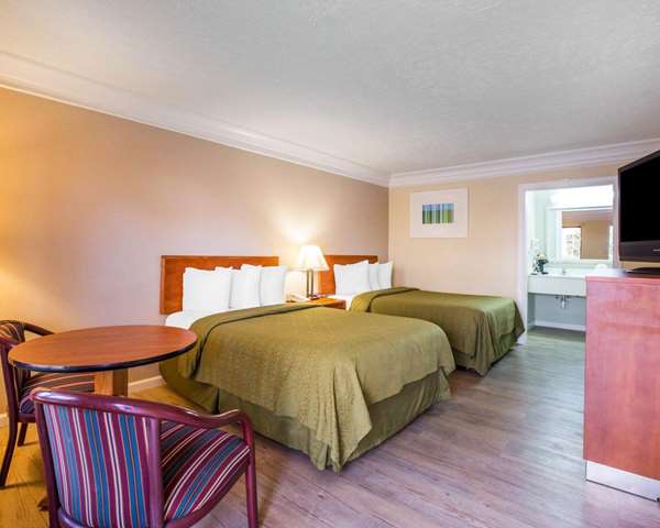 - Quality Inn & Suites Dalton - I-75, Exit 333